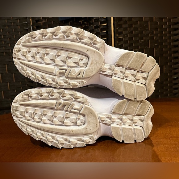 Fila Disruptor II Premium Wedge sneakers. Chunky sole. White w/ blue & red. 8.5 - Picture 9 of 12